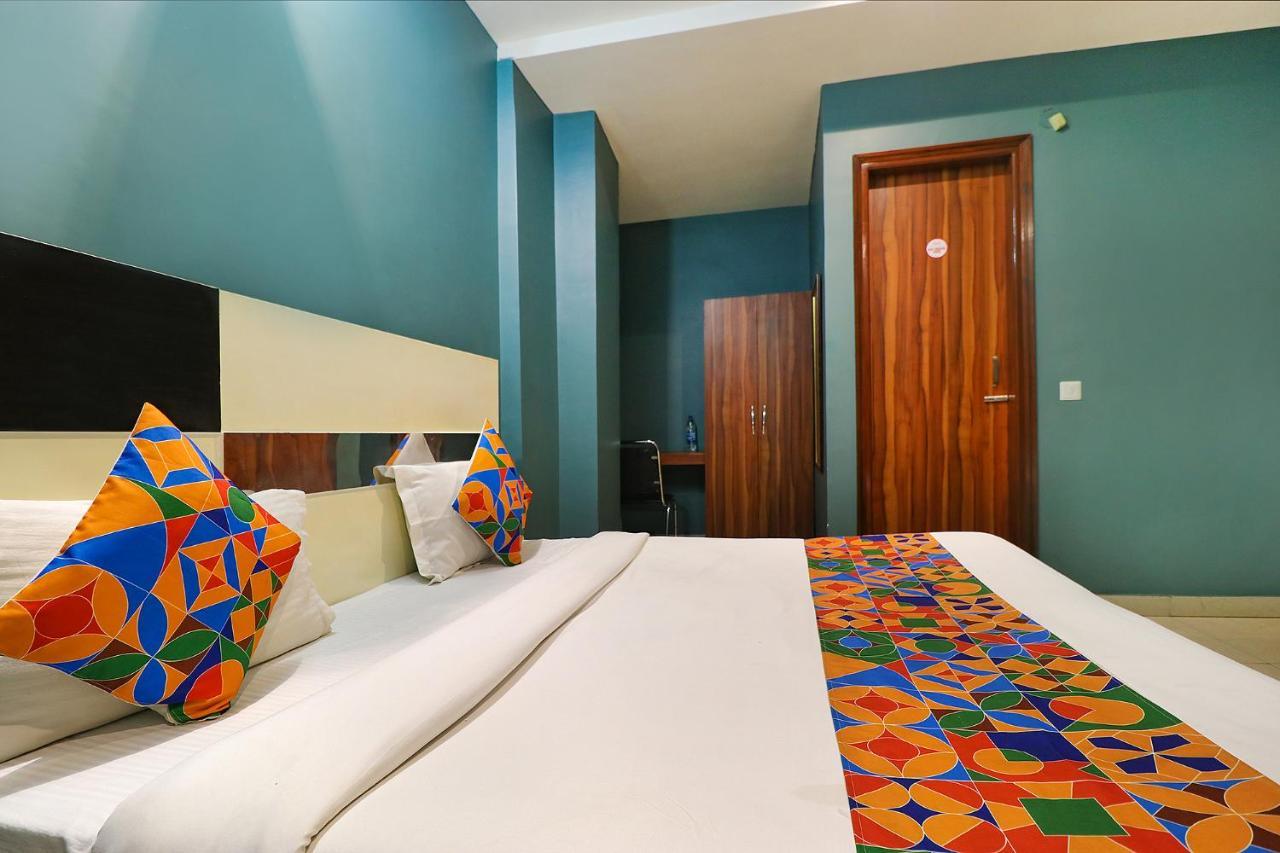Fabhotel Church House Rohini Delhi Kültér fotó